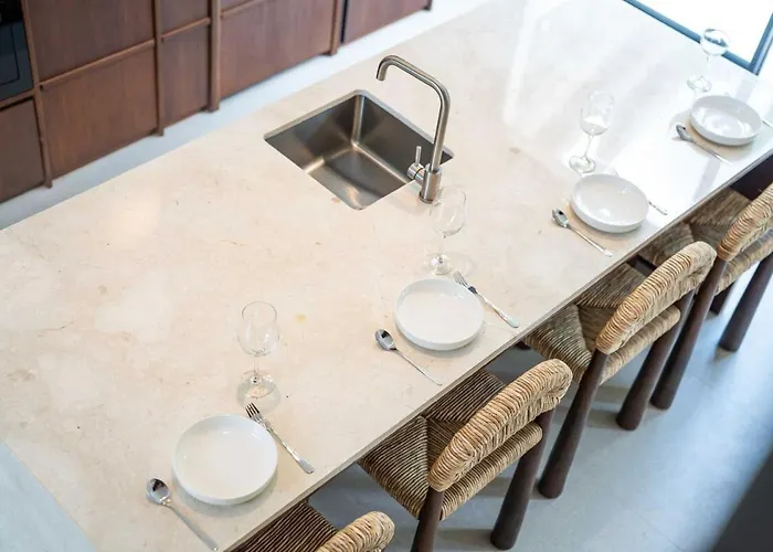 Lily 4 - 2br Private Pool In * Pererenan