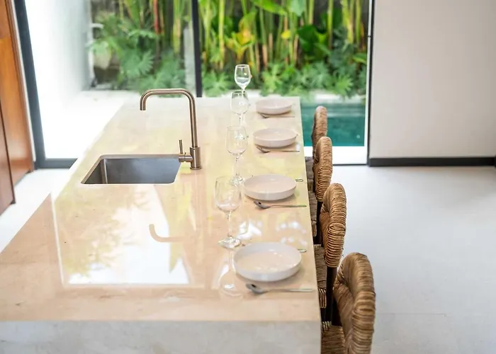 Lily 4 - 2br Private Pool In