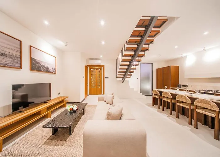 Lily 4 - 2br Private Pool In
